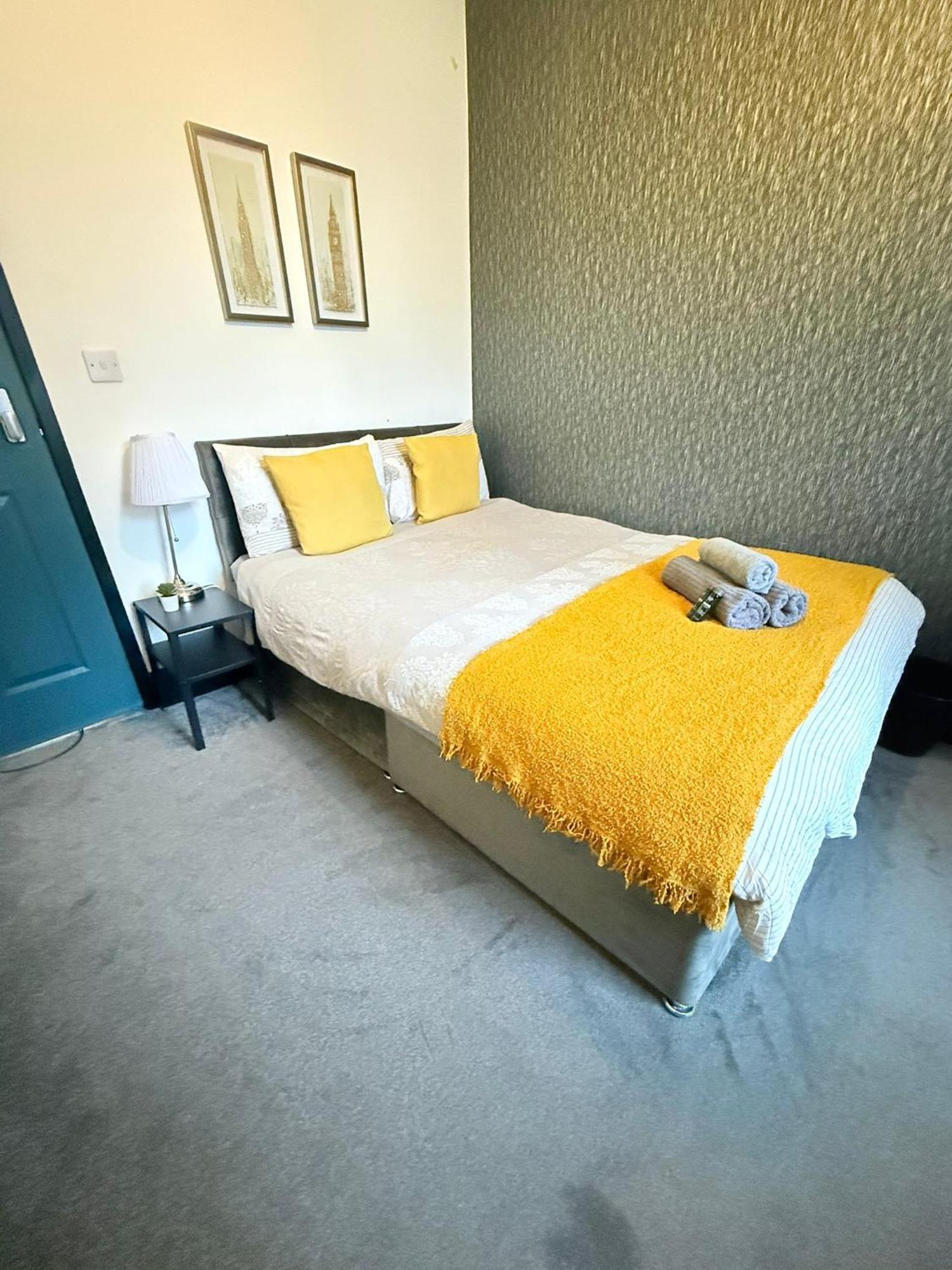 10 Minutes To Central London Vaux Exterior photo