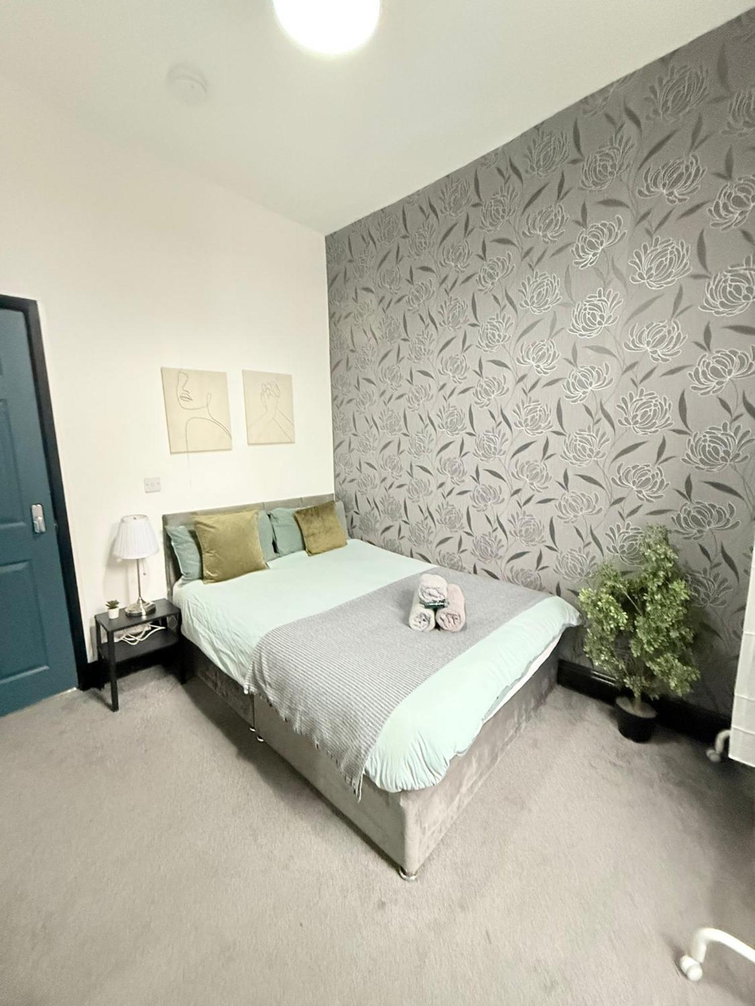 10 Minutes To Central London Vaux Exterior photo